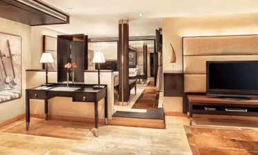 Oberoi Zahra Nile Cruise Suite