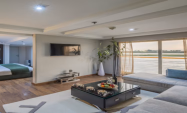 Farah Nile Cruise Royal Suite