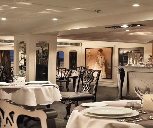 Mayfair Nile Cruise restaurant - Direct Nile Cruise Egypt