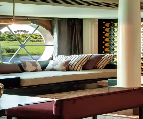 MS Esplanade Nile Cruise Plaisir Bar Lounge - Egypt Nile Cruise Hub