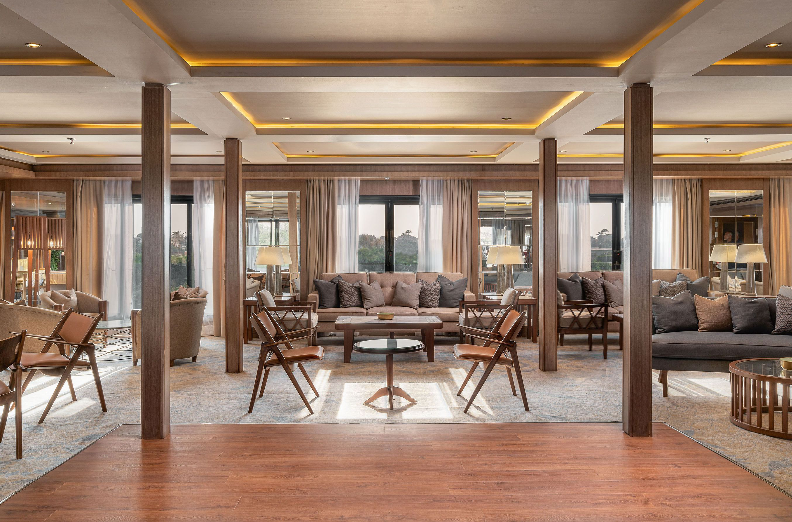 JAZ Elite Viceroy Nile Cruise Lounge Bar