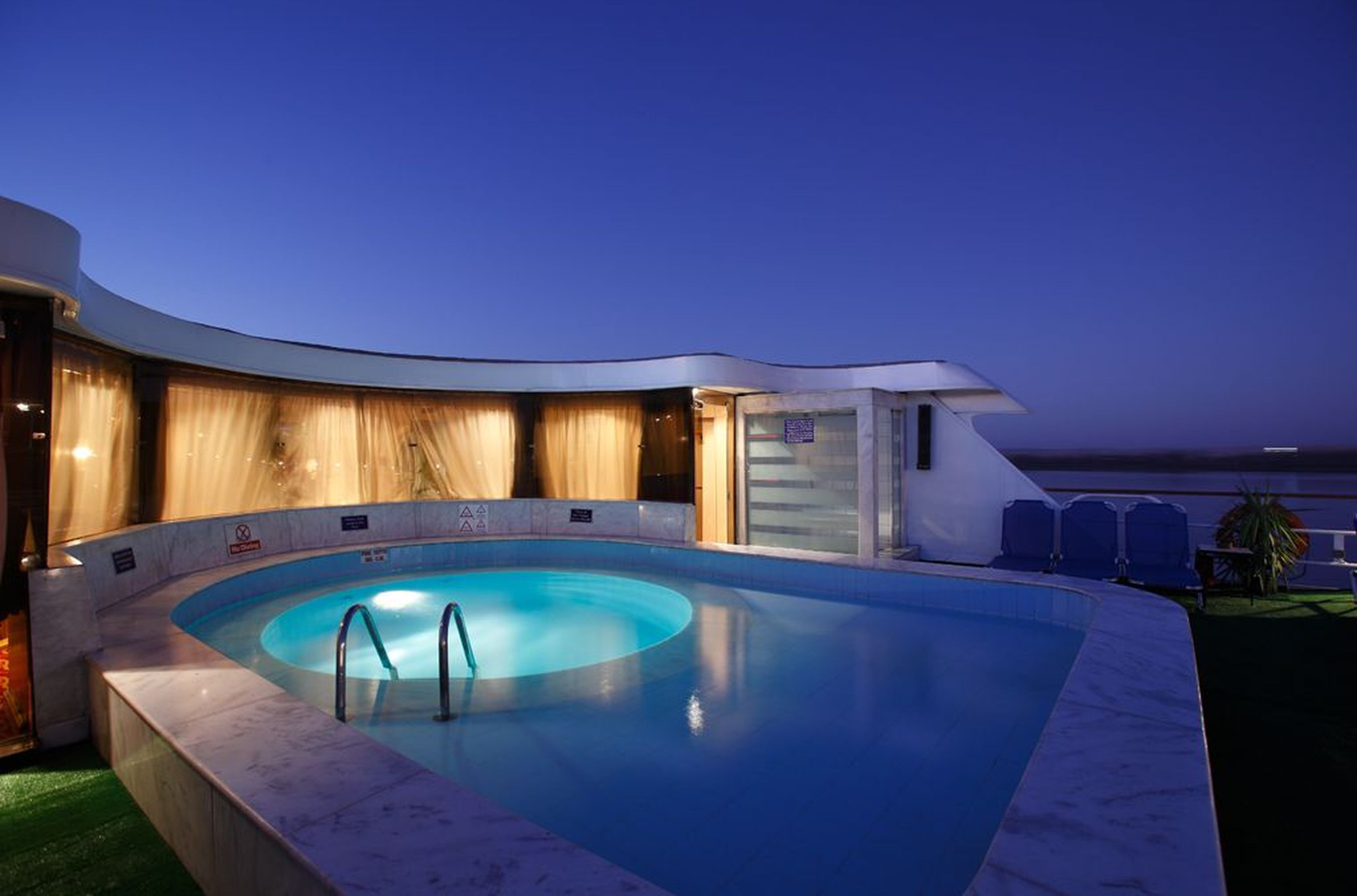 Jaz Nile Monarch Nile Cruise Swimming Pool