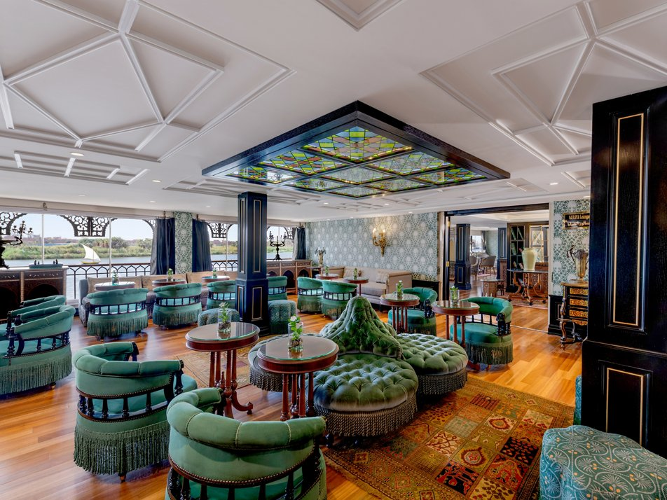 Movenpick SS Misr Nile Cruise Dhabiyyat Bar