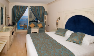 African Dreams Lake Cruise Cabin
