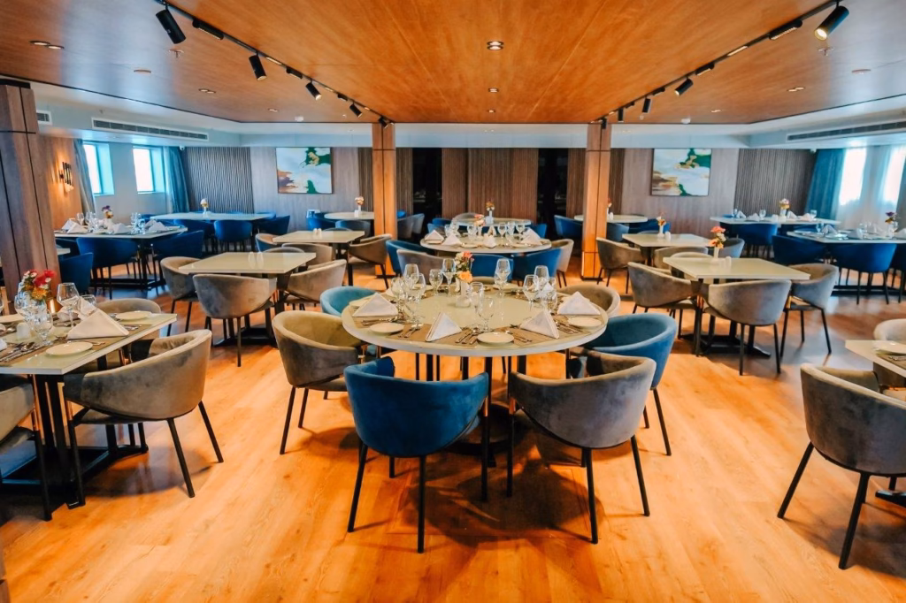 Miriam Nile Cruise Restaurant