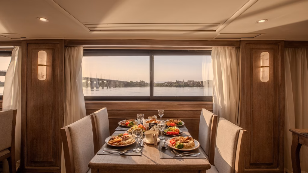 Nile Saray Nile Cruise Restaurant
